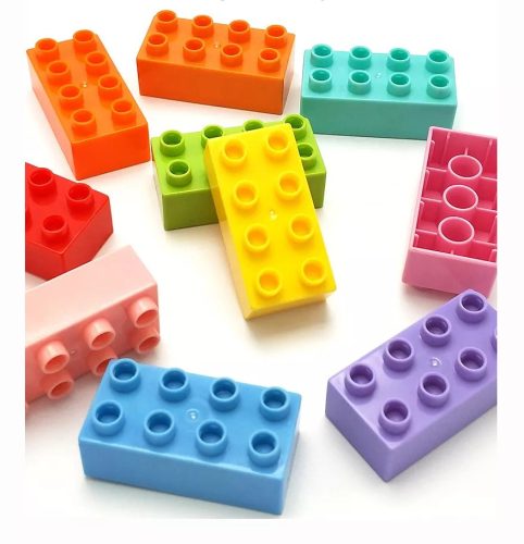 Műanyag autós parkolóház építőelemek 65 db